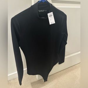 Long sleeve turtleneck top